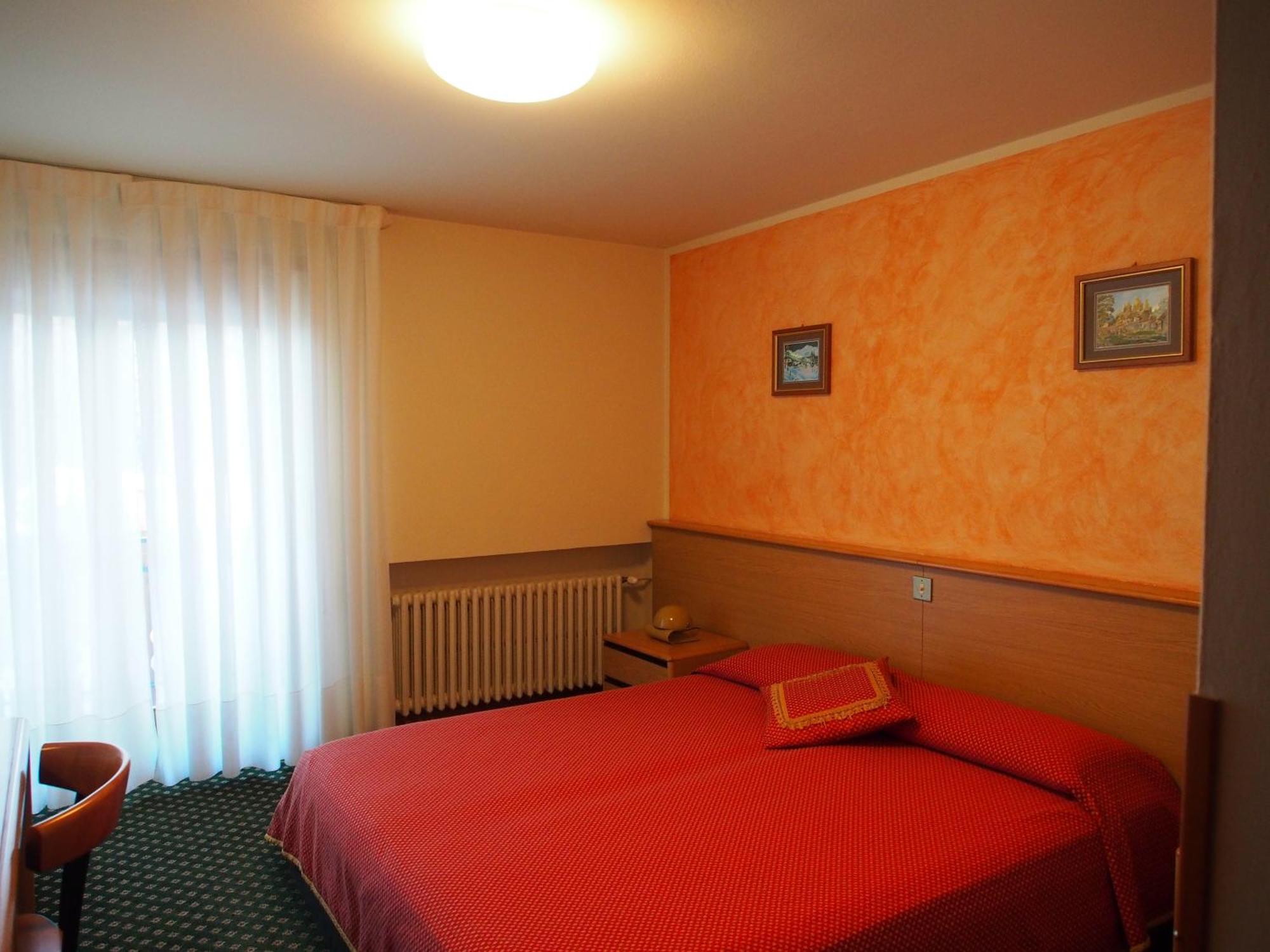 רואנה Hotel Belvedere חדר תמונה